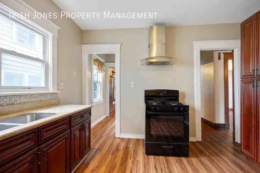 67 Newman Pl #1 - Photo 5 of 21