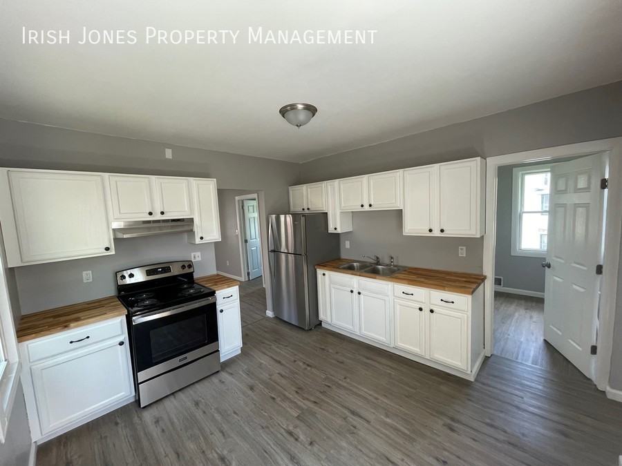 529 Winslow Ave - Photo 2 of 9