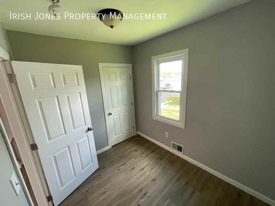 529 Winslow Ave - Photo 7 of 9