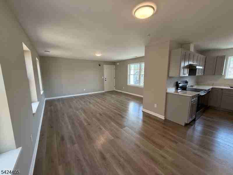 237 Main St - Photo 2 of 15