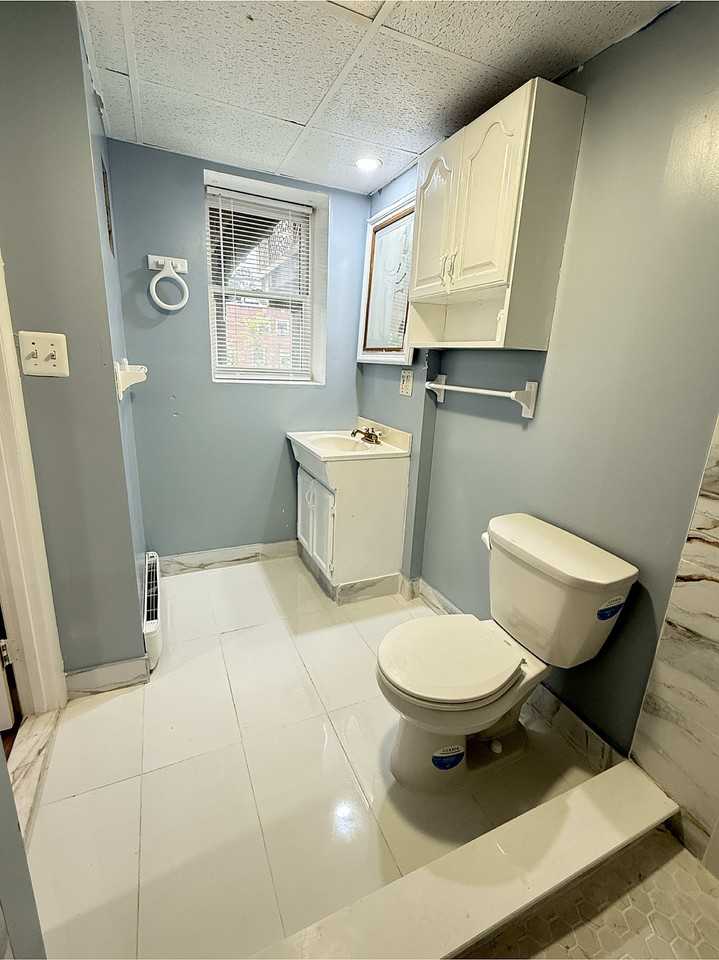 2424 Berryhill St #NA - Photo 3 of 6