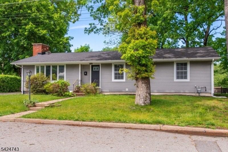 8 Wilcox Ave - Photo 2 of 24