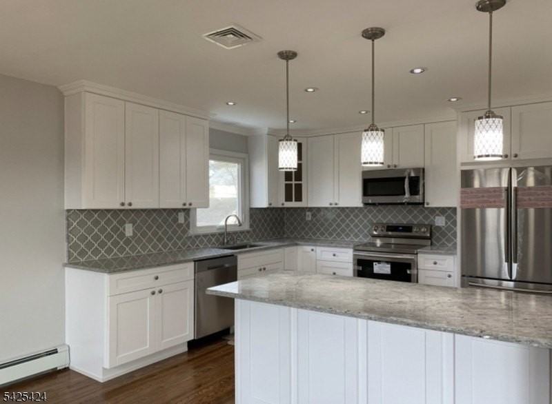 62 Gless Ave - Photo 2 of 12