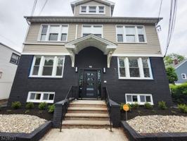 featured image of 49 Union Pl #4
