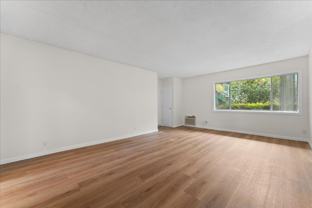 1437 E Windsor Rd #07 - Photo 1 of 1