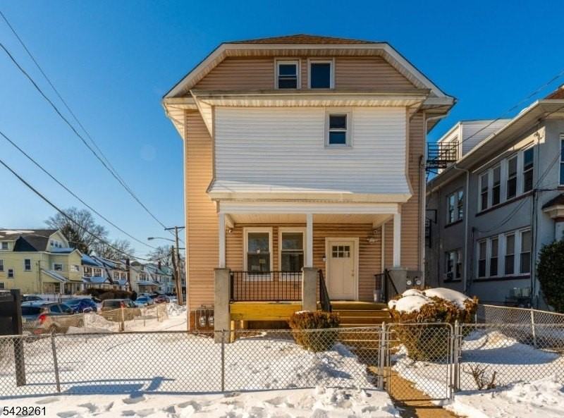 977 Sanford Ave #3