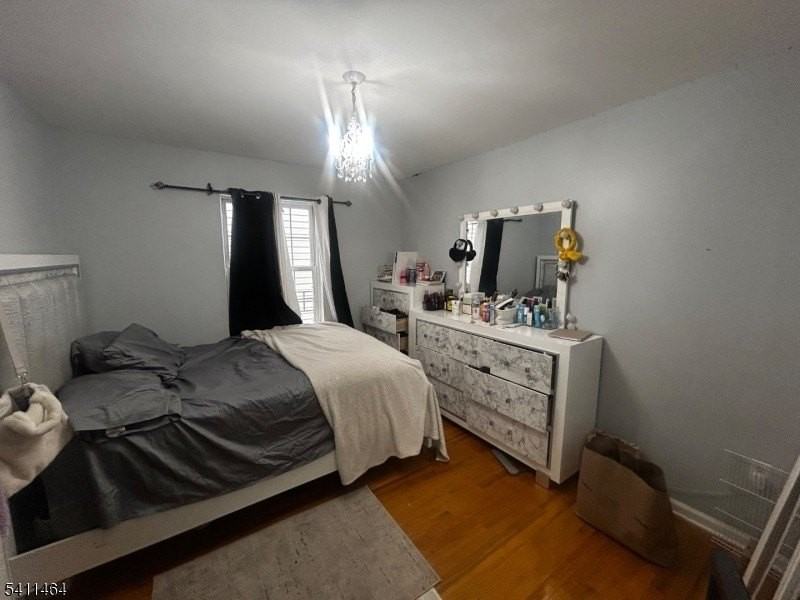 1031 E Grand St #2 - Photo 7 of 9