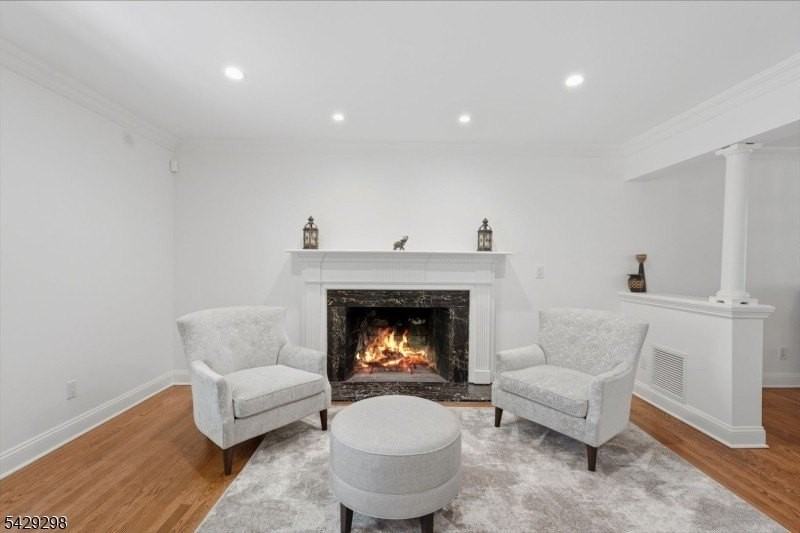 18 Tennyson Dr - Photo 2 of 18