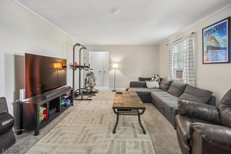 390 Morris Ave #8 - Photo 4 of 25