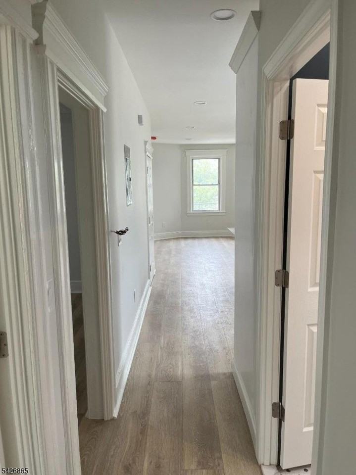 60 Hilton Ave Unit 2 #2 - Photo 6 of 13