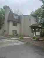 featured image of 362 Rutherford Ave #3