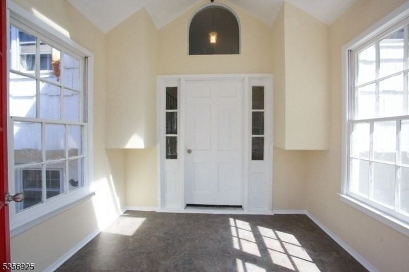50 Mountain View Ave - Photo 6 of 34
