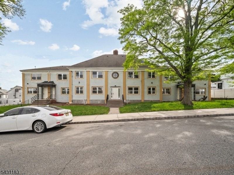 100 Chestnut St #1