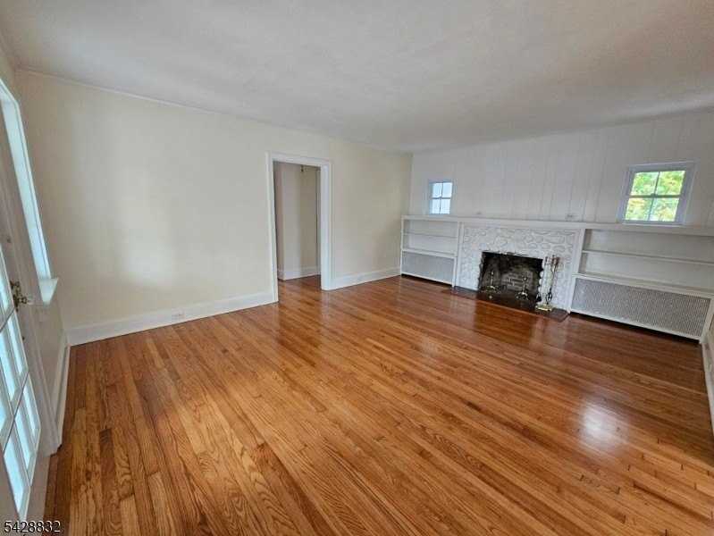48 Bay St - Photo 7 of 23