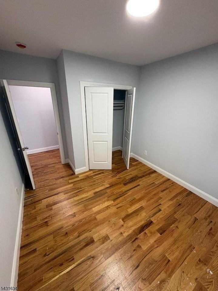 479 N 6th St #1 - Photo 7 of 14