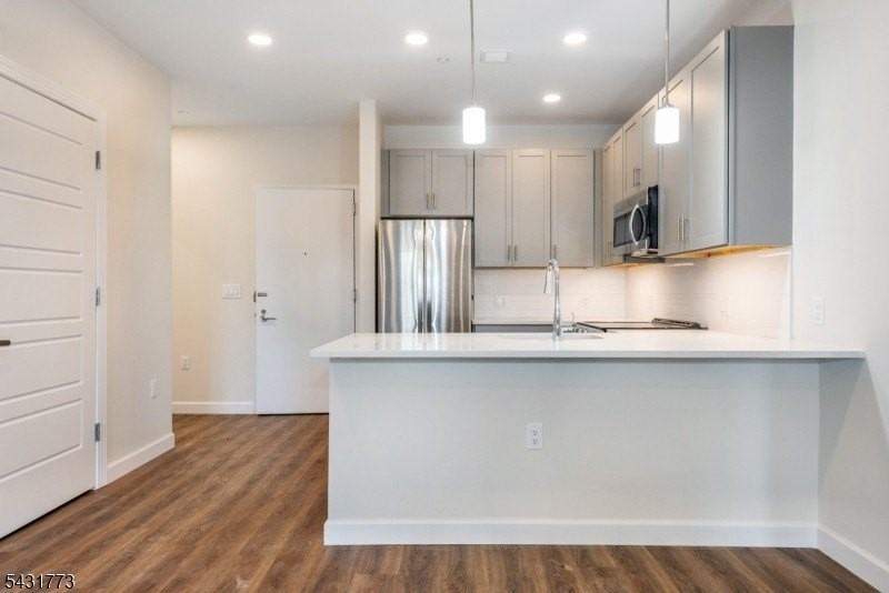 515 Union Blvd #28 - Photo 3 of 14