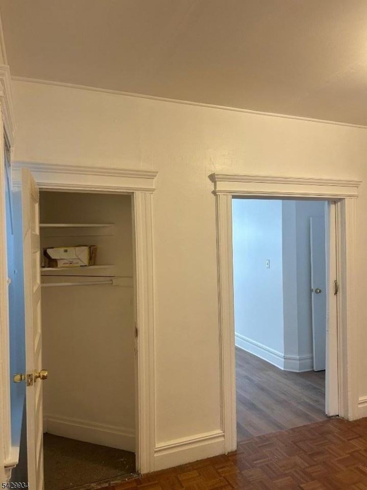 795-797 Summer Ave #1R - Photo 7 of 12