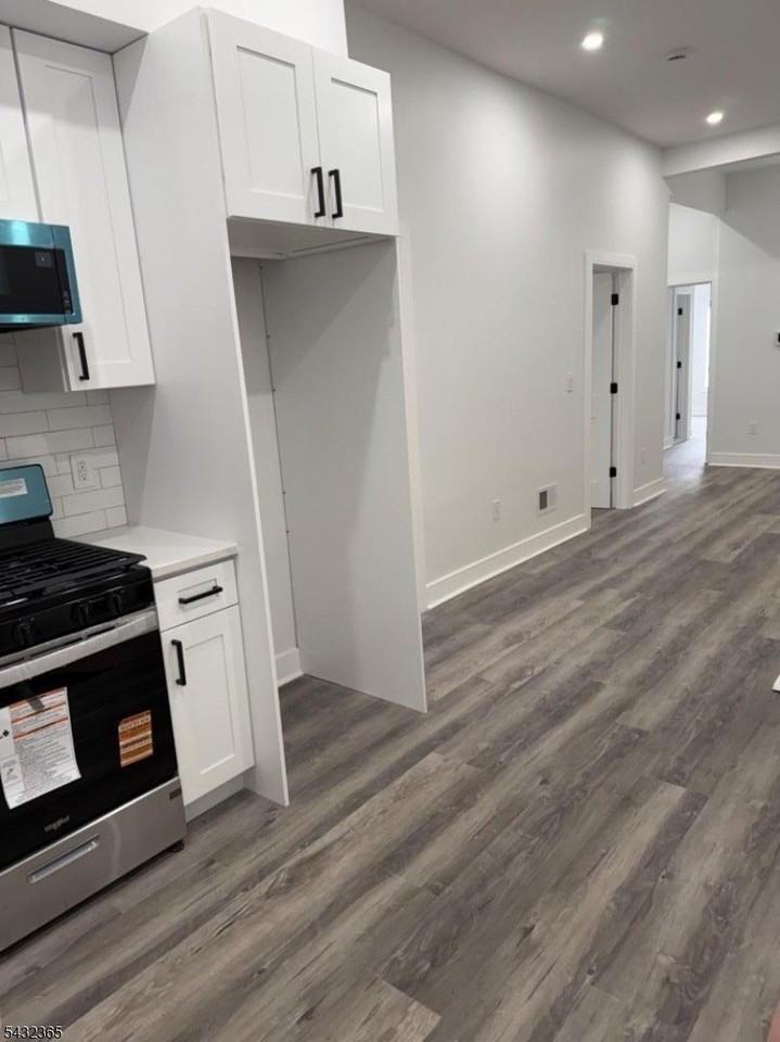 321 Jefferson Ave #1 - Photo 2 of 16
