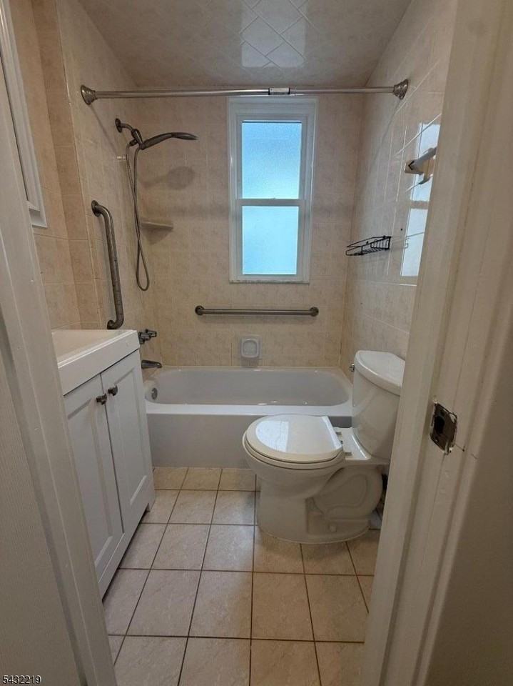 120 Market St #1 - Photo 7 of 8