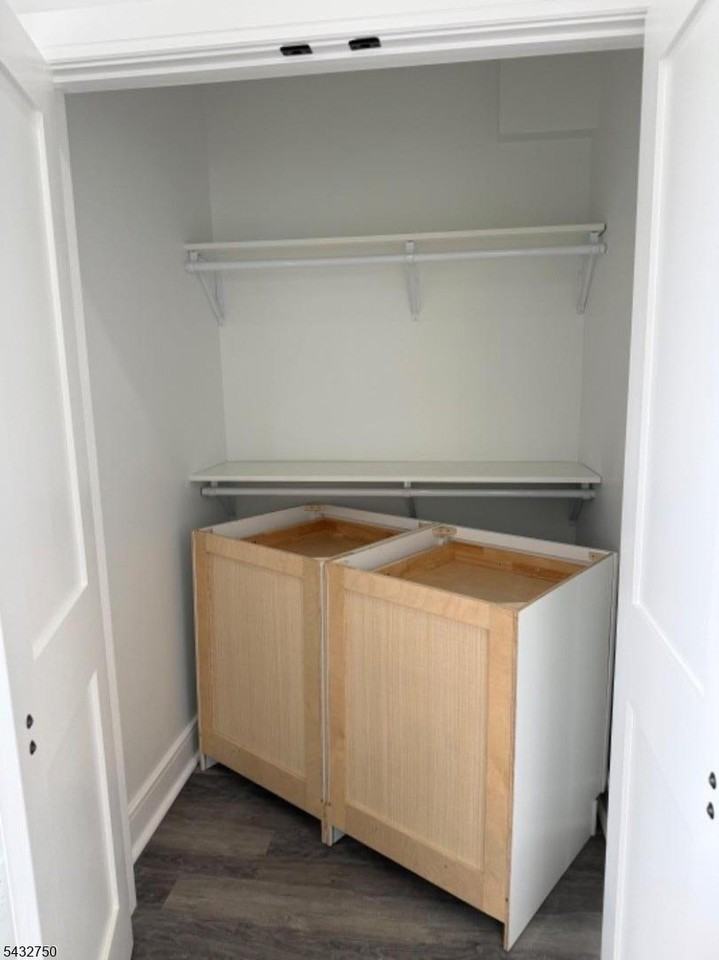 321 Jefferson Ave #3 - Photo 7 of 18