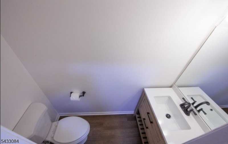 50 Pine St #D - Photo 2 of 10