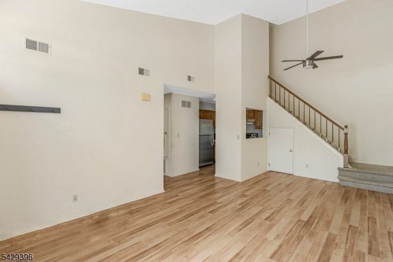 44 Spruce Ct - Photo 5 of 32
