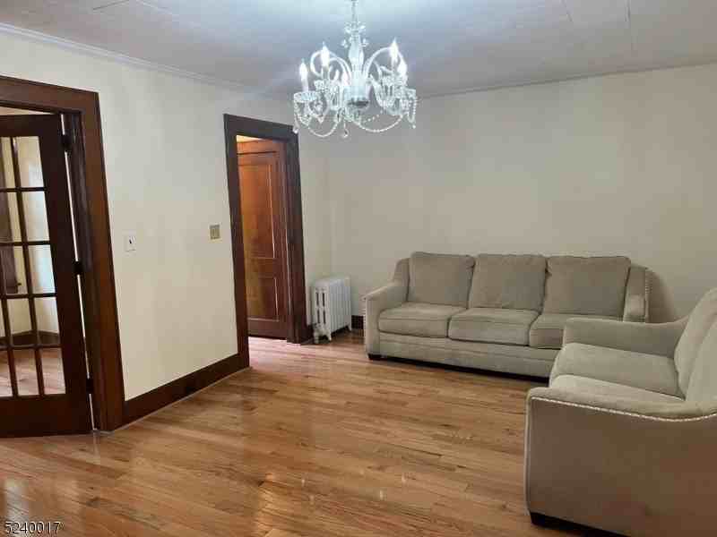 58 Park Ave - Photo 3 of 25