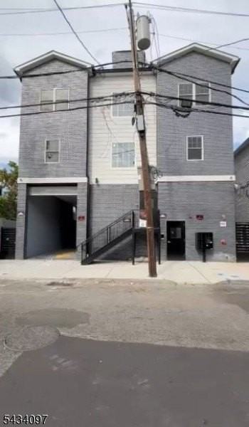 197 12th Ave #303