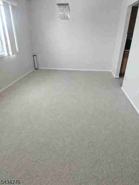 341 Yale Ave - Photo 4 of 19