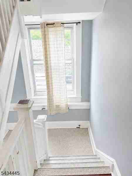 137 Hammond Ave #4 - Photo 2 of 43