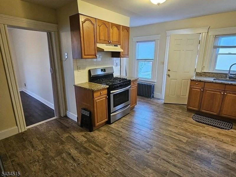37 Van Pelt Pl #1 - Photo 4 of 12