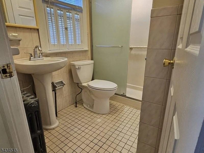 37 Van Pelt Pl #1 - Photo 7 of 12
