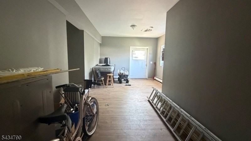 513 Morris Ave - Photo 4 of 17
