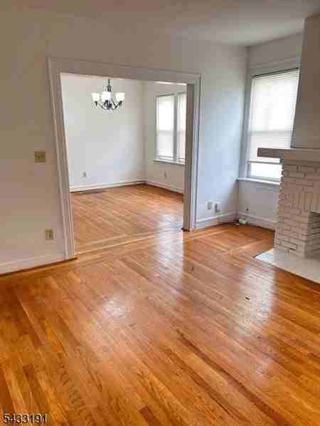 185 Goldsmith Ave #2 - Photo 4 of 20