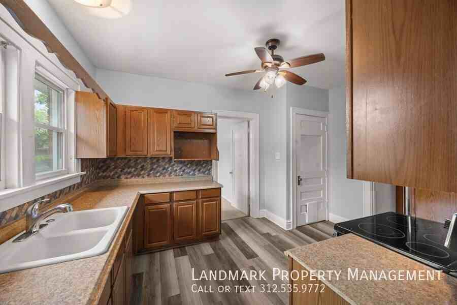 617 Wilcox St - Photo 4 of 38
