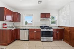 featured image of 122 S Lincoln Ave #1