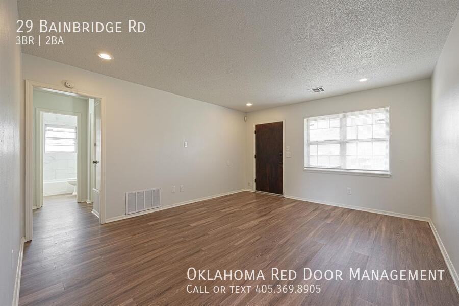 29 Bainbridge Rd - Photo 3 of 17