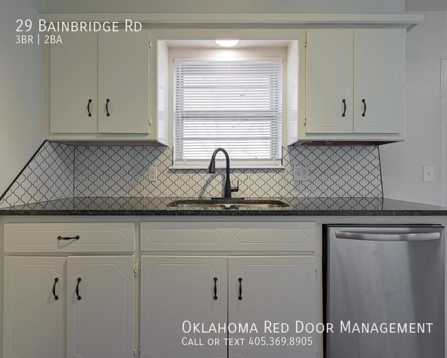 29 Bainbridge Rd - Photo 6 of 17