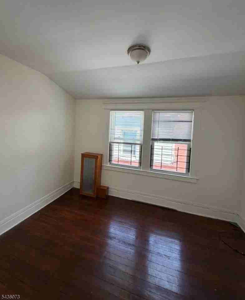 50 Treacy Ave - Photo 6 of 11