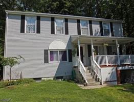 featured image of 119 Dartmouth Trl