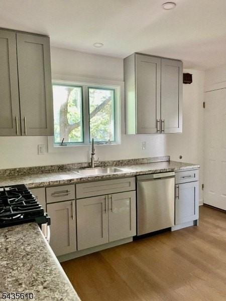 355 Elm St - Photo 5 of 21