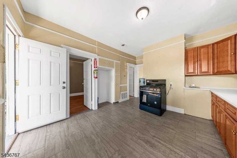 359 Belmont Ave - Photo 7 of 29