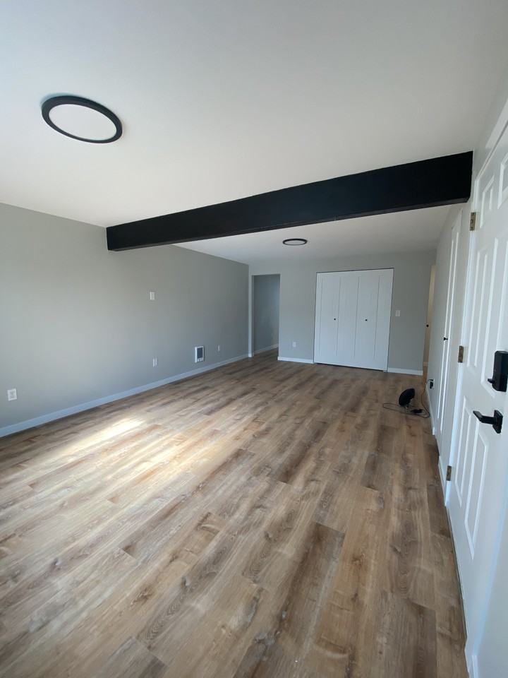 822 3rd St #822 - Photo 3 of 17