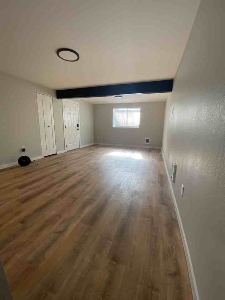 822 3rd St #822 - Photo 4 of 17
