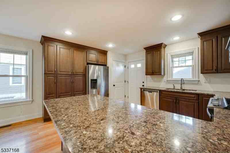51 Summit Ave #A - Photo 6 of 16