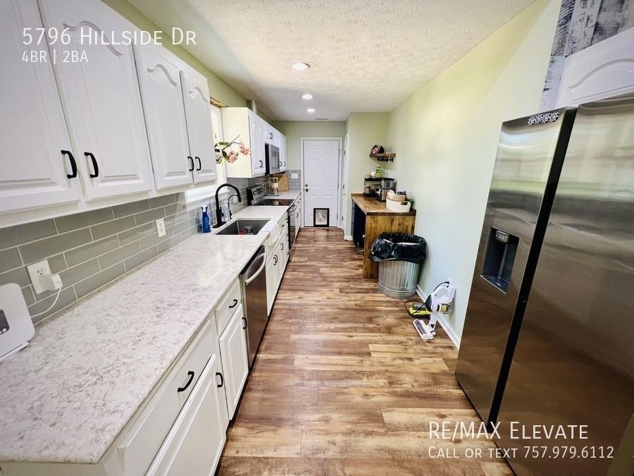 5796 Hillside Dr - Photo 5 of 22