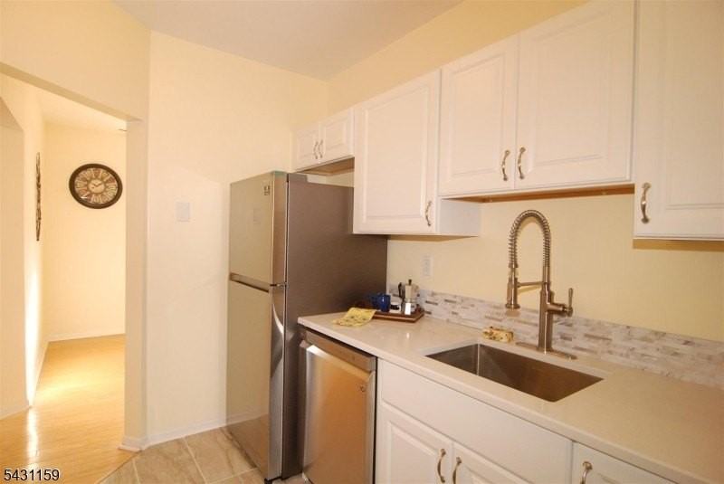 124 E Main St #209 - Photo 3 of 29
