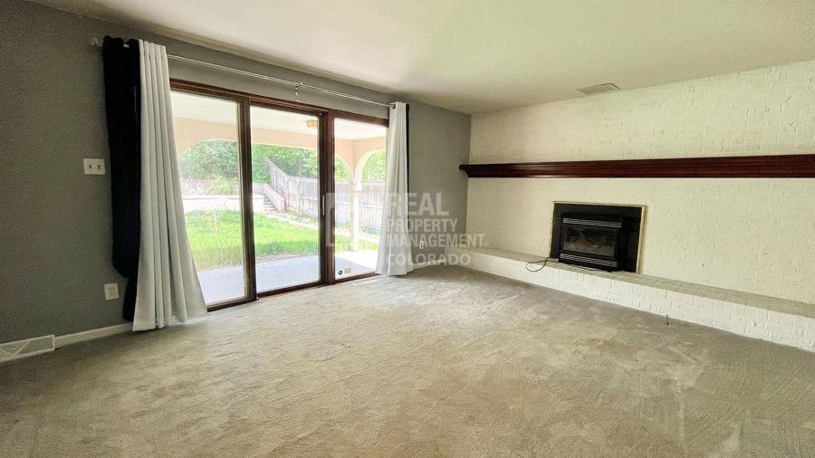 2748 S Marshall St - Photo 3 of 22