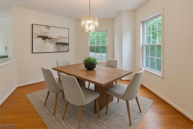 1310 Grandview Ct - Photo 3 of 15