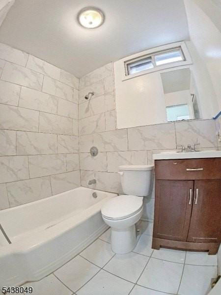 54 Gates Ave #2 - Photo 4 of 8